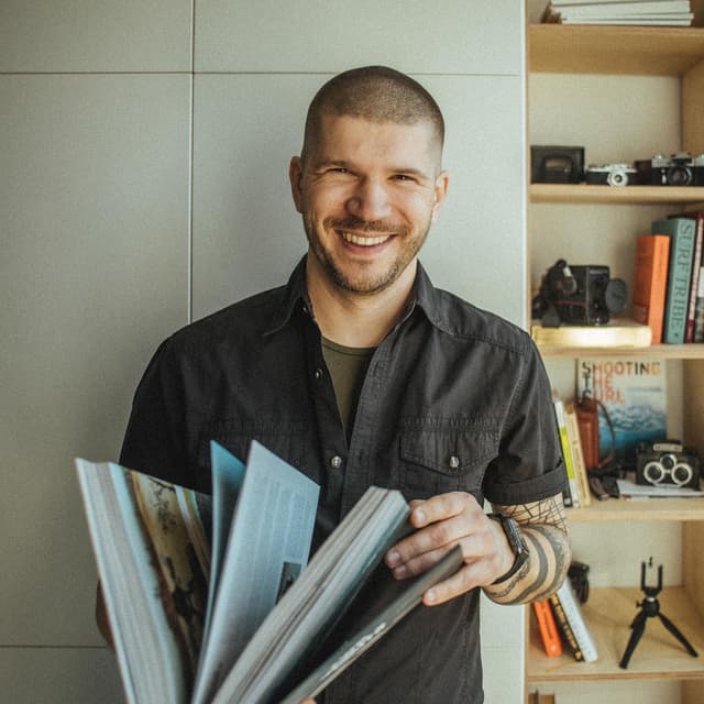 Макс - Психолог-консультант