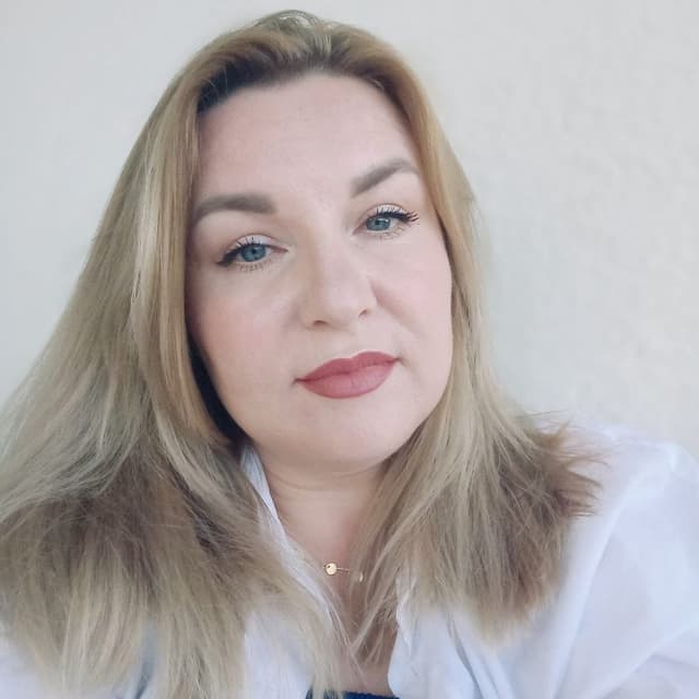 Олена - Психотравматолог, Психолог