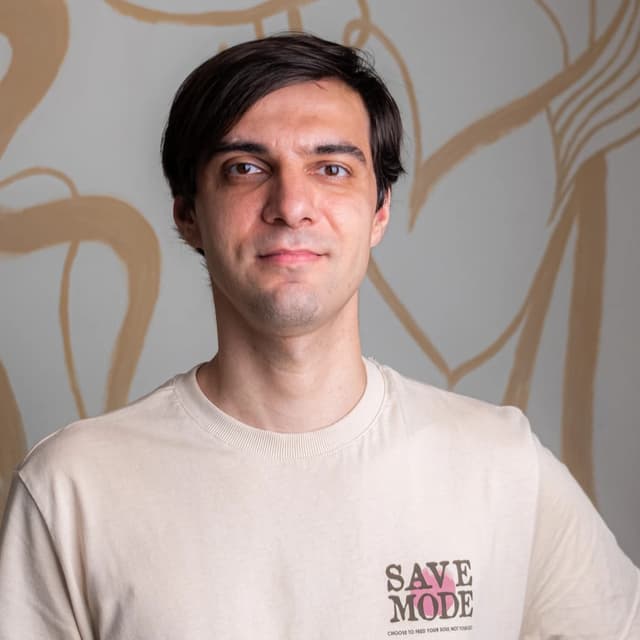 Артем Дейніченко - Психолог-консультант