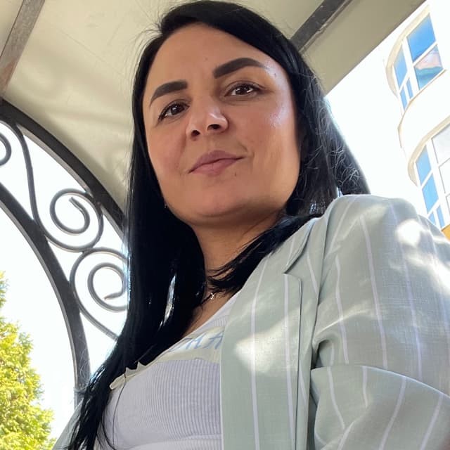 Альона Бережна - Психолог-консультант