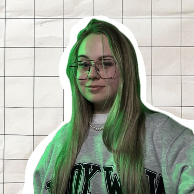 Поліна Савостіна - Психолог-консультант