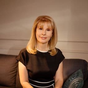 Олена Кушніренко - Психотерапевт