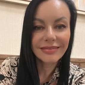 Олена Стопник - Психолог-консультант