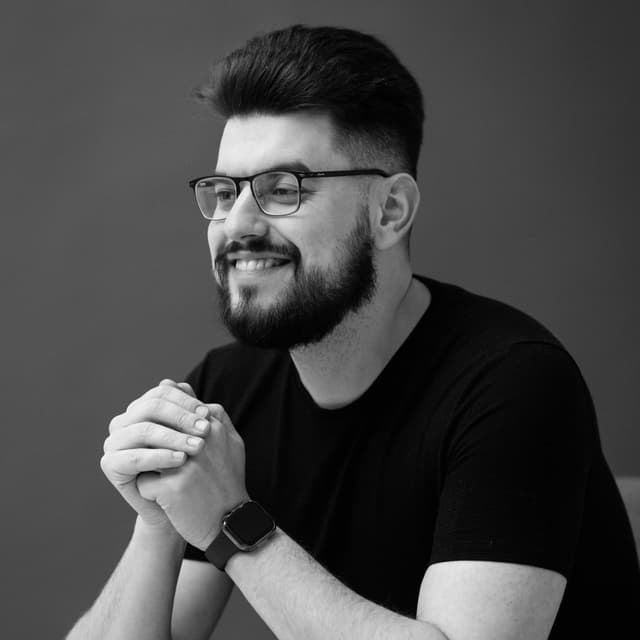 Олександр Олександр - Психіатр