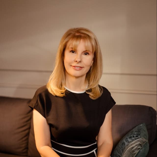 Олена Кушніренко Олена Кушніренко - Психотерапевт