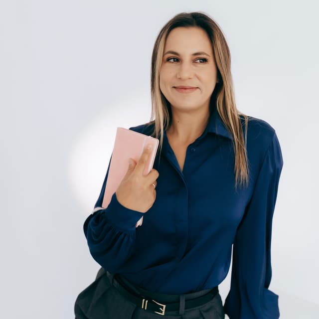 Ірина Деркач Ірина Деркач - Психотерапевт