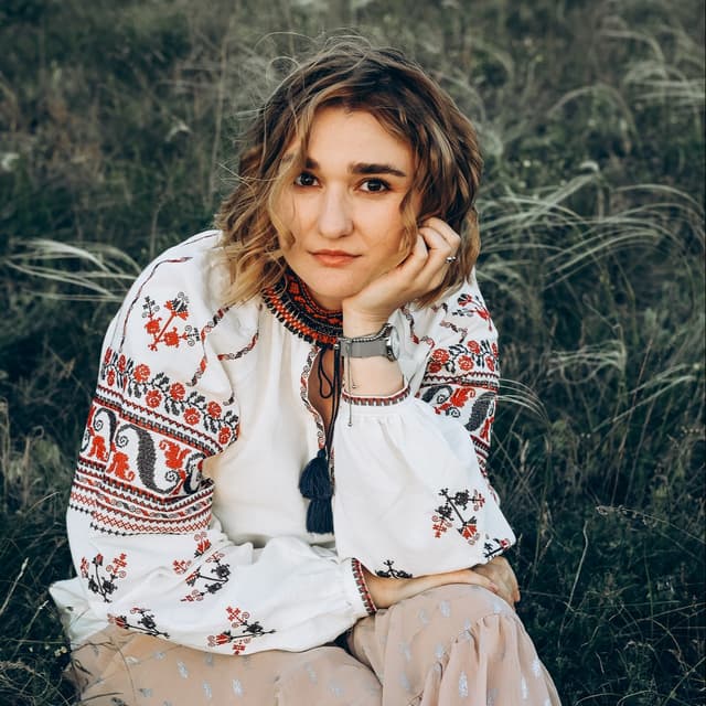 Карина Шашмуріна Карина Шашмуріна - Психотерапевт