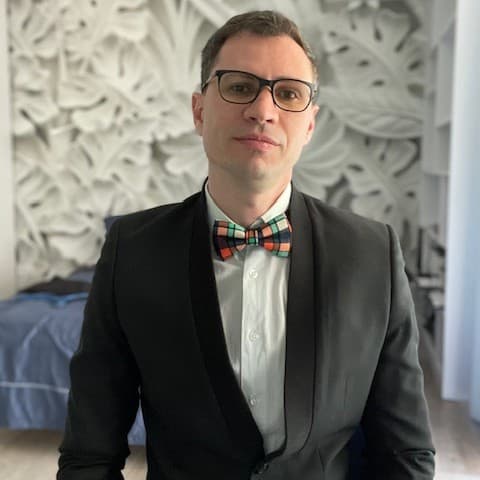 Костянтин Юр'єв Костянтин Юр'єв - Психолог